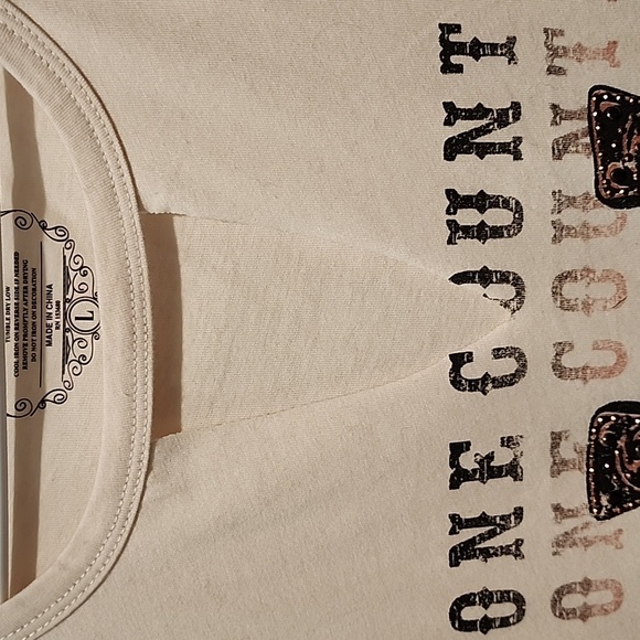 Graphic T - Picture 3 of 3